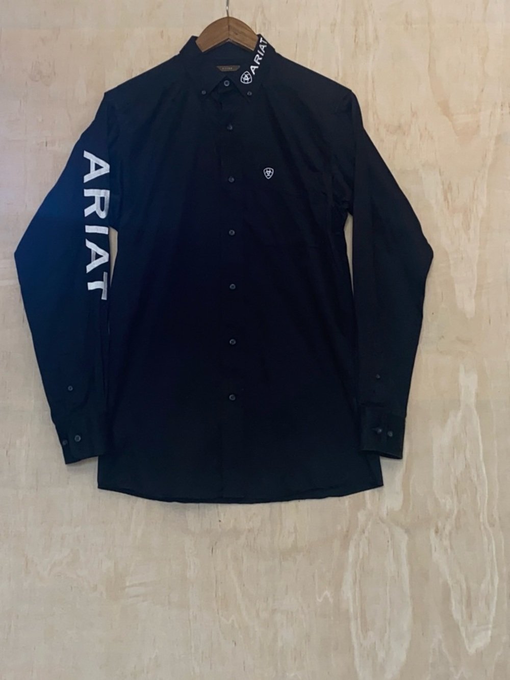 Ariat Black Long-Sleeve Button-Down with White Sleeve Logo - Picture 2 of 8